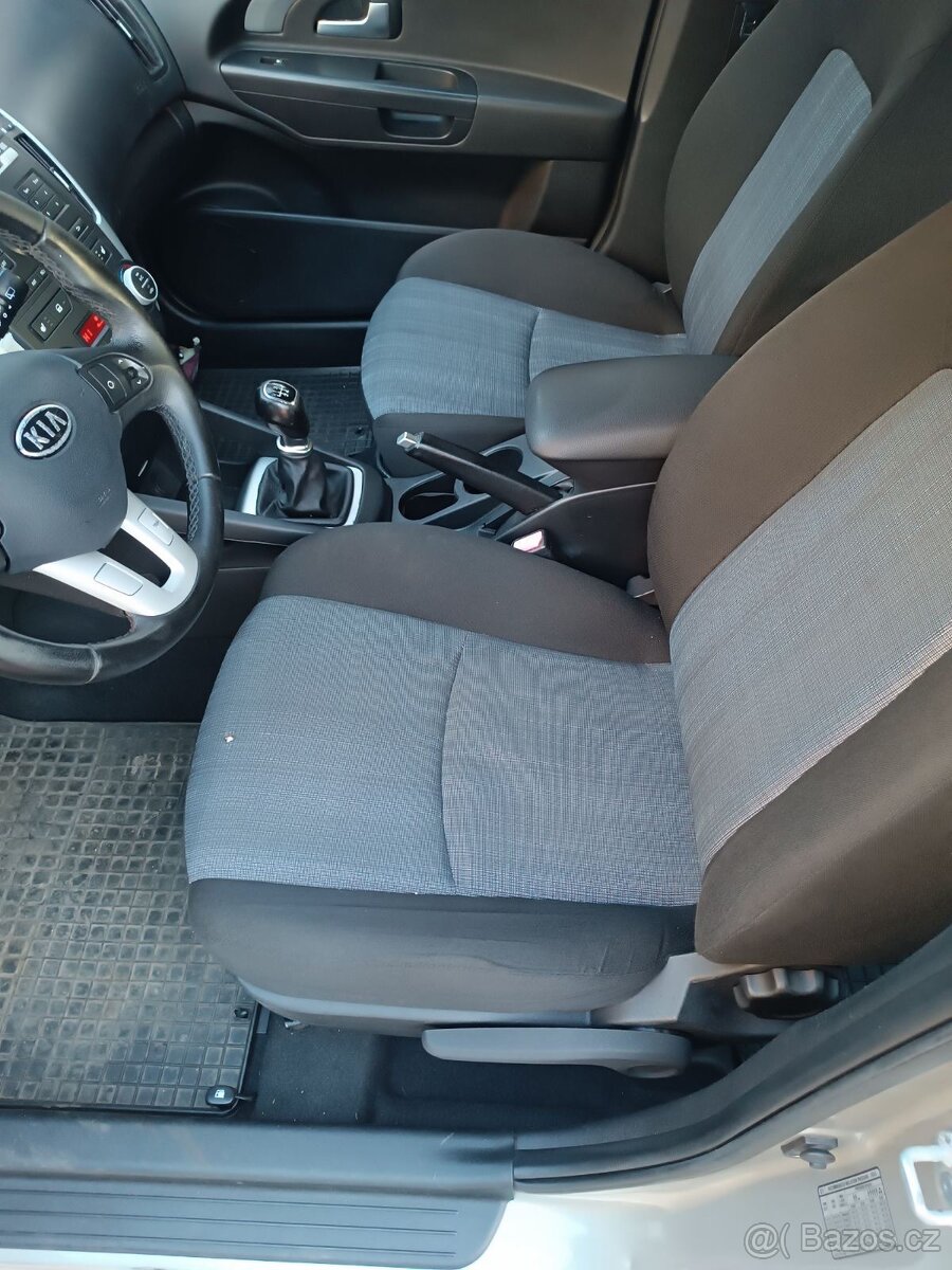 Kia Ceed 2010, 1.6 benzin - 7
