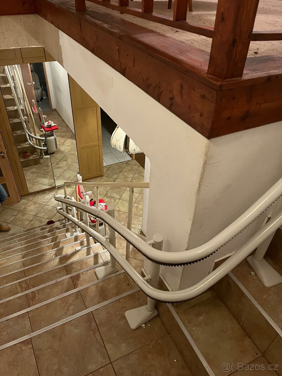 Schodišťový výtah/schodišťová sedačka Vecom - 7