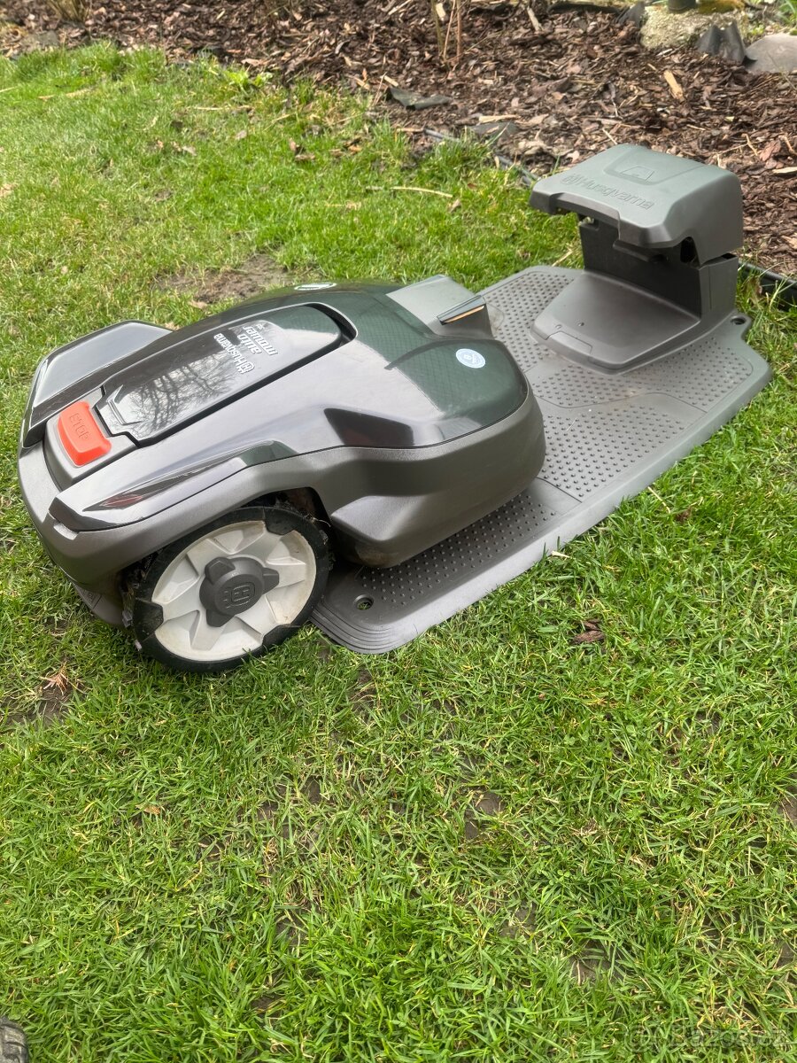 Robotická sekačka Husqvarna - 7