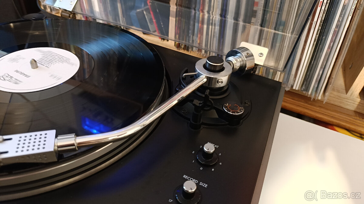 JVC JL-F50 Stereo Full Automatic Turntable (1977) - 7