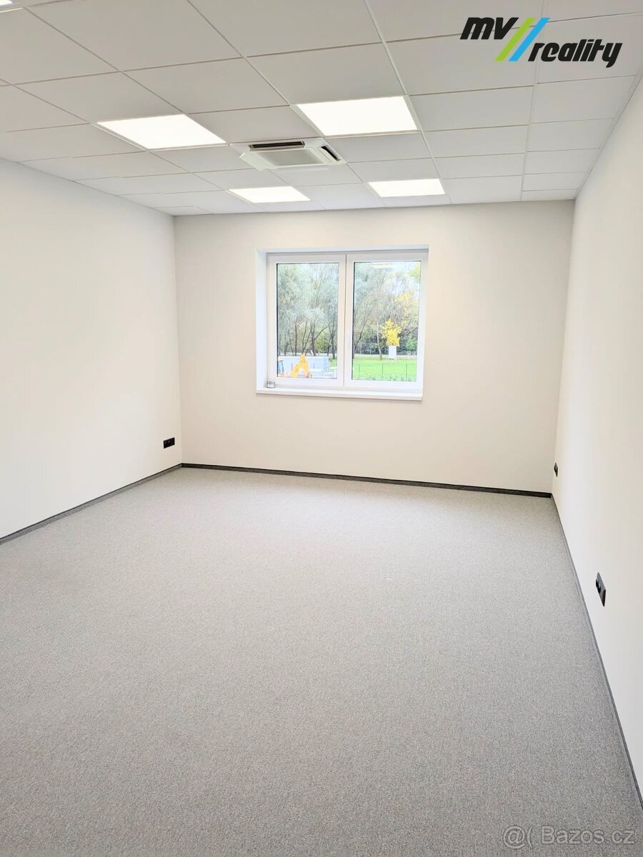 Milovice, pronájem moderních kanceláří o velikostech 20,5 m2 - 7