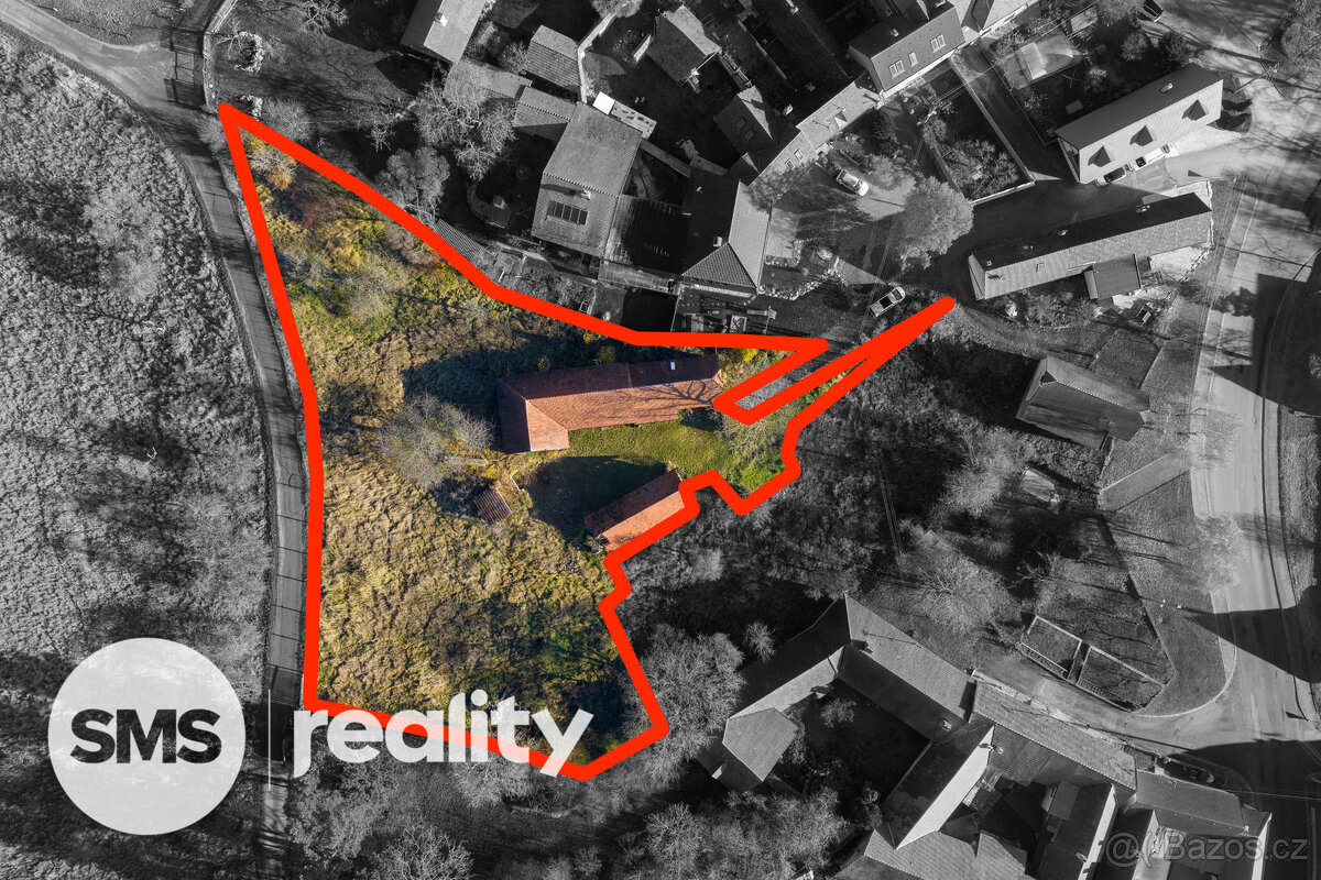Stavební pozemek na rodinný dům se stavebním povolením 3 186 - 7