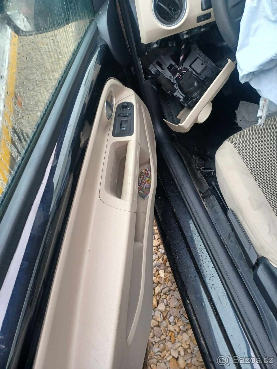 Rozpredám škoda Citigo 1.0Mpi 55kw CHYB - 7