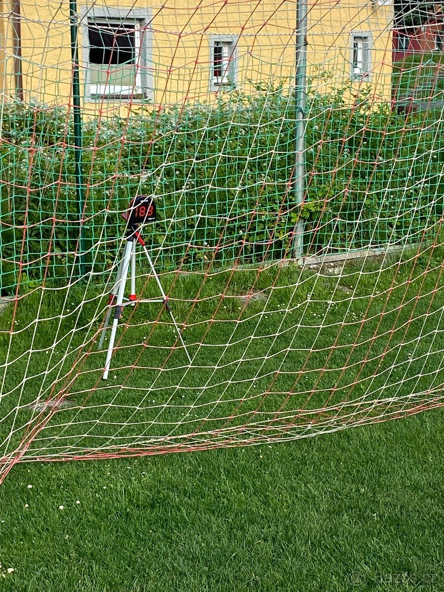 Fotbalové šipky + Měřič rychlosti běhu a kopu - 7