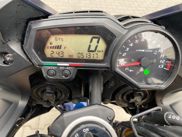 Yamahu FZ1 Fazer - 7