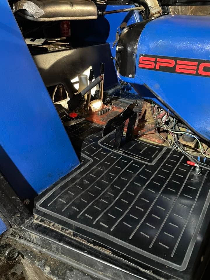 Gumova rohož vhodné pro traktory Zetor 5511, 5611, 5711, 57 - 7