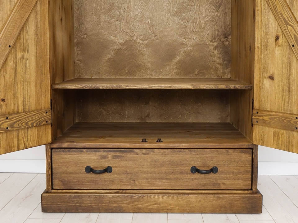 RUSTIKÁLNÍ ŠATNÍ SKŘÍŇ - 7
