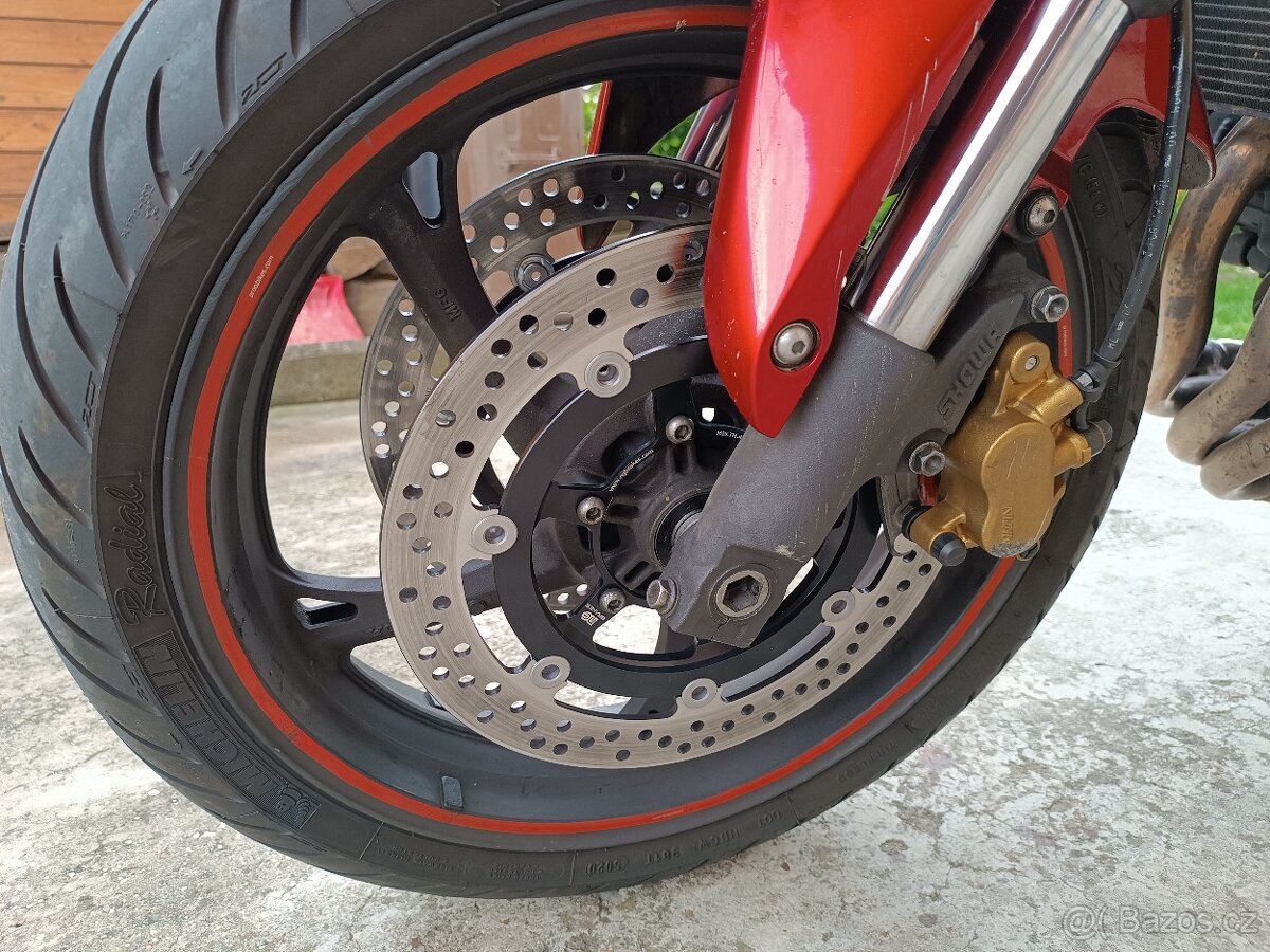 Honda Hornet 600 - 7