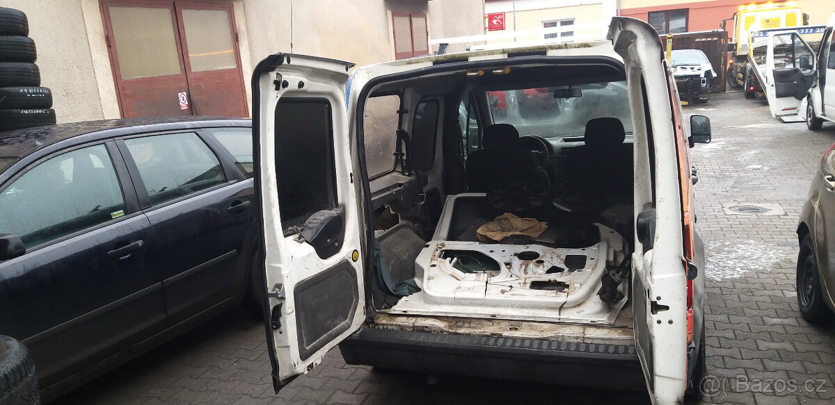 FORD CONNECT 1.8 nafta - použité náhradní díly - 7