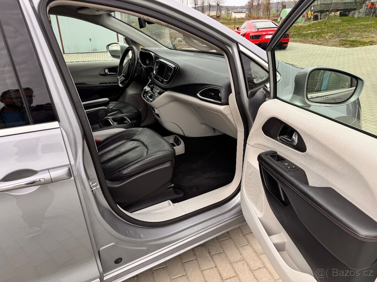 Chrysler Pacifica 3.6 V6 2020 TOP - 7