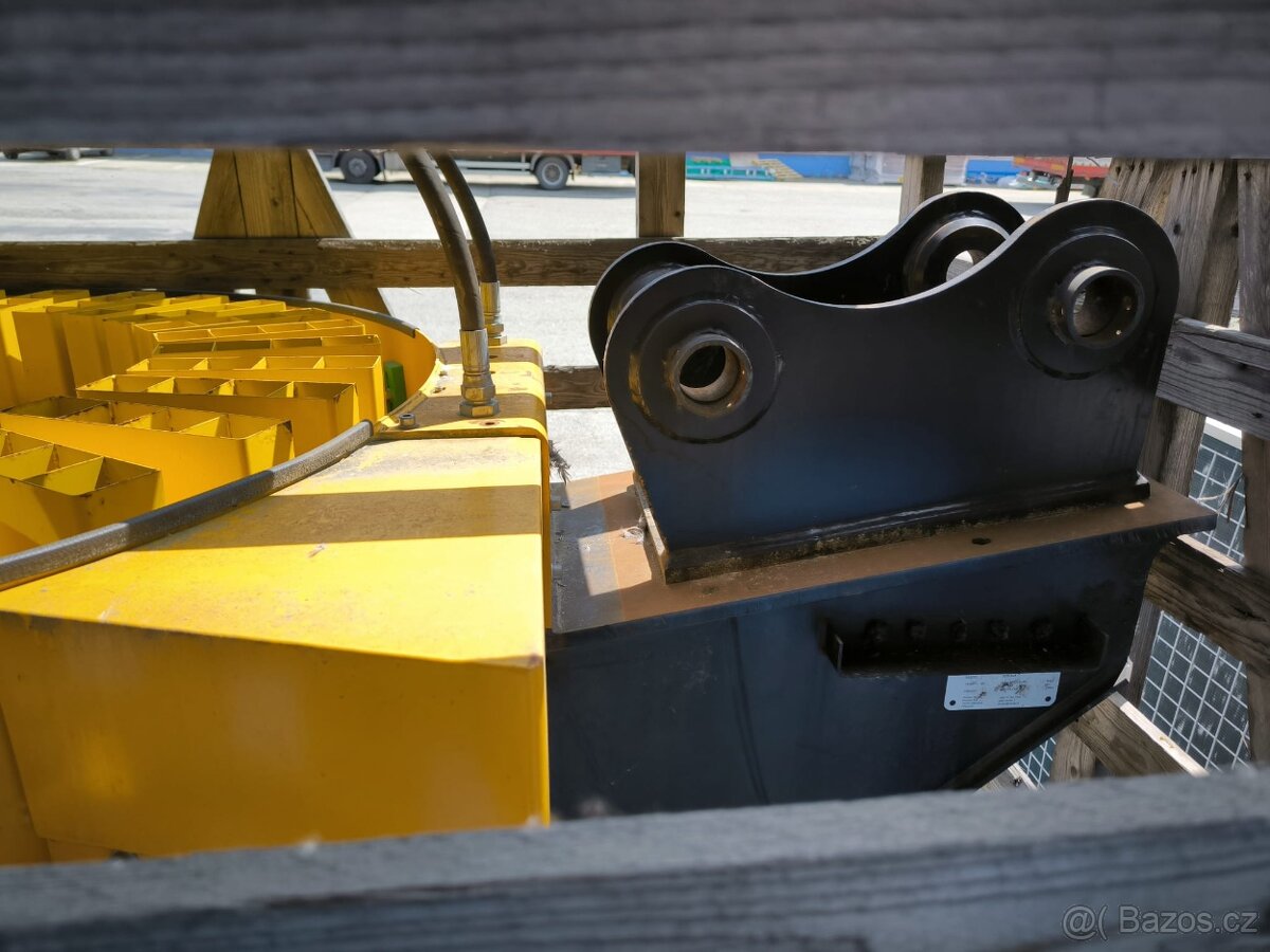 Sázecí stroj Model TK120 - 7