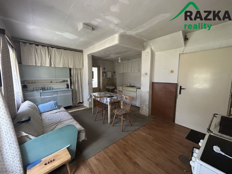 Prodej rodinného domu se zahrada a garáží -... - 7