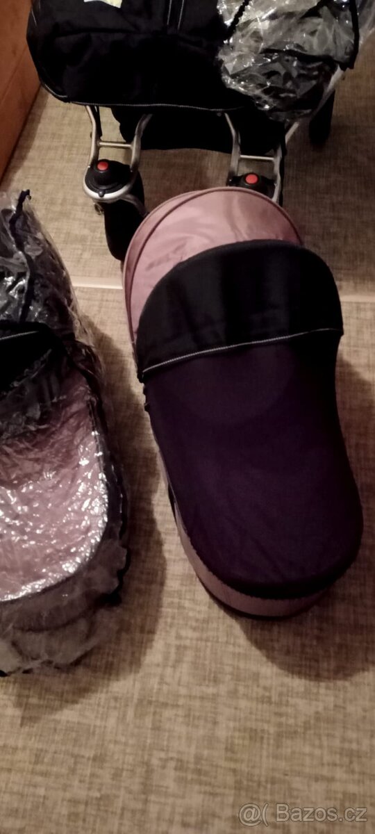 Kočárek TFK pro dvojčata hnědý - 7