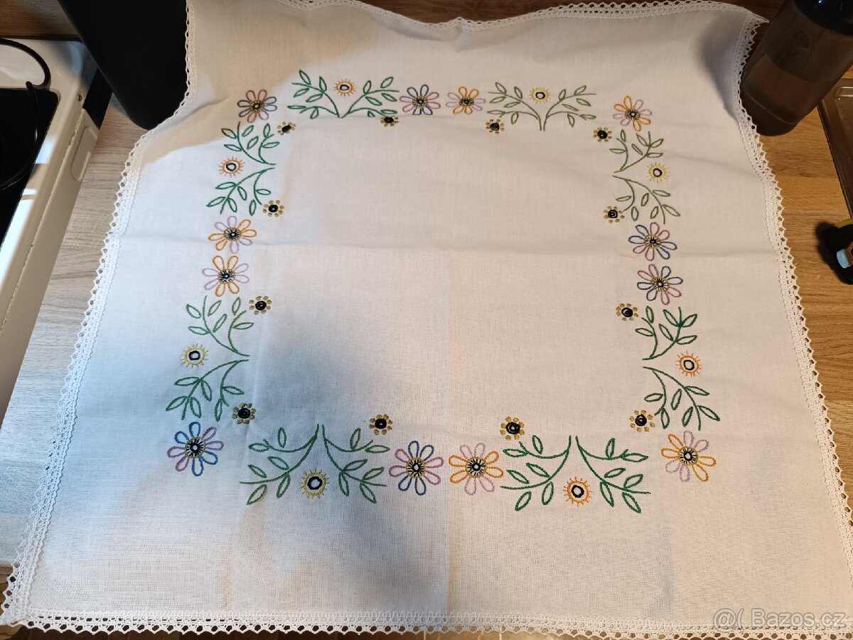 Prodej různých ubrusů - 7