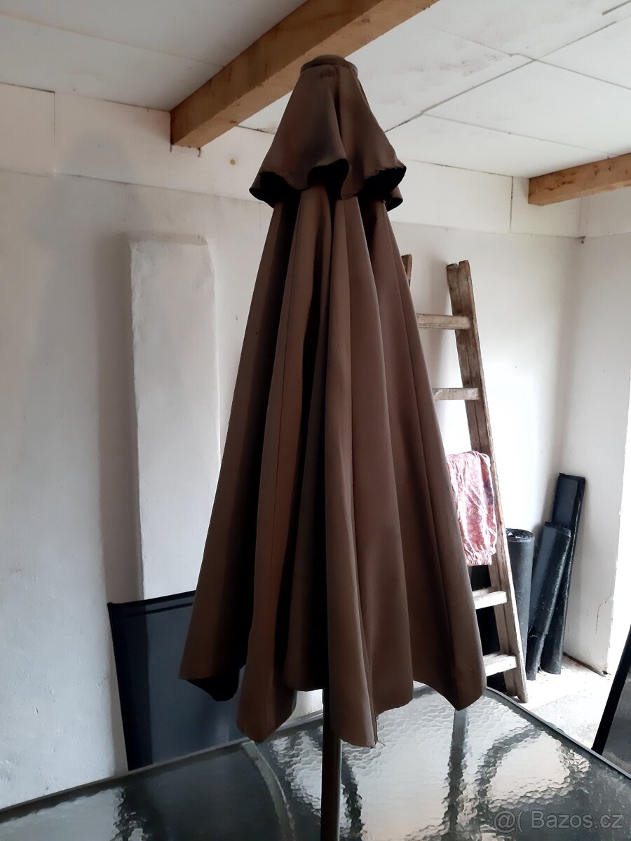 Zahradní stůl a židle - 7