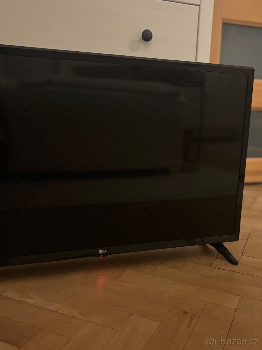 LG LED TV 32 + držák na TV Stell - 7