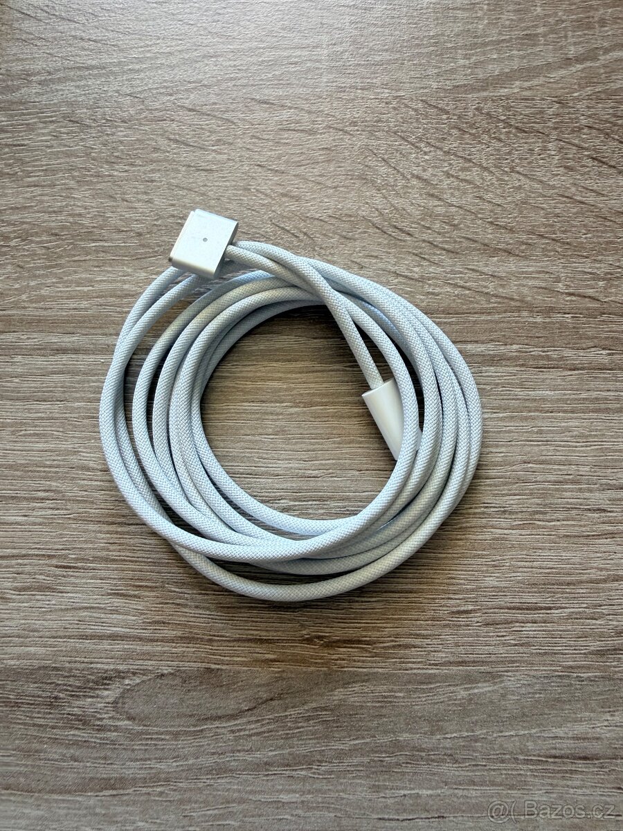 MacBook Air M3, 16GB RAM / 256GB SSD - 7