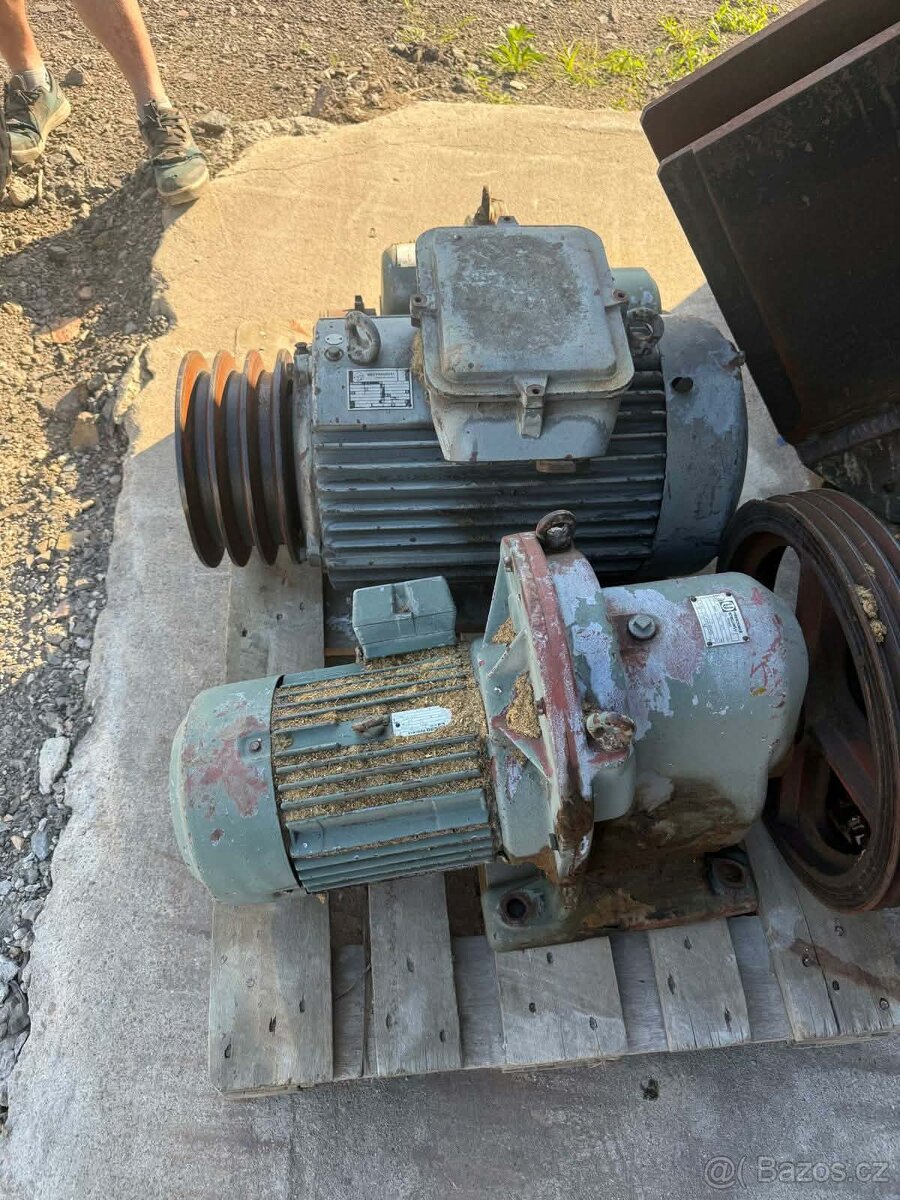 El. Motory - 7
