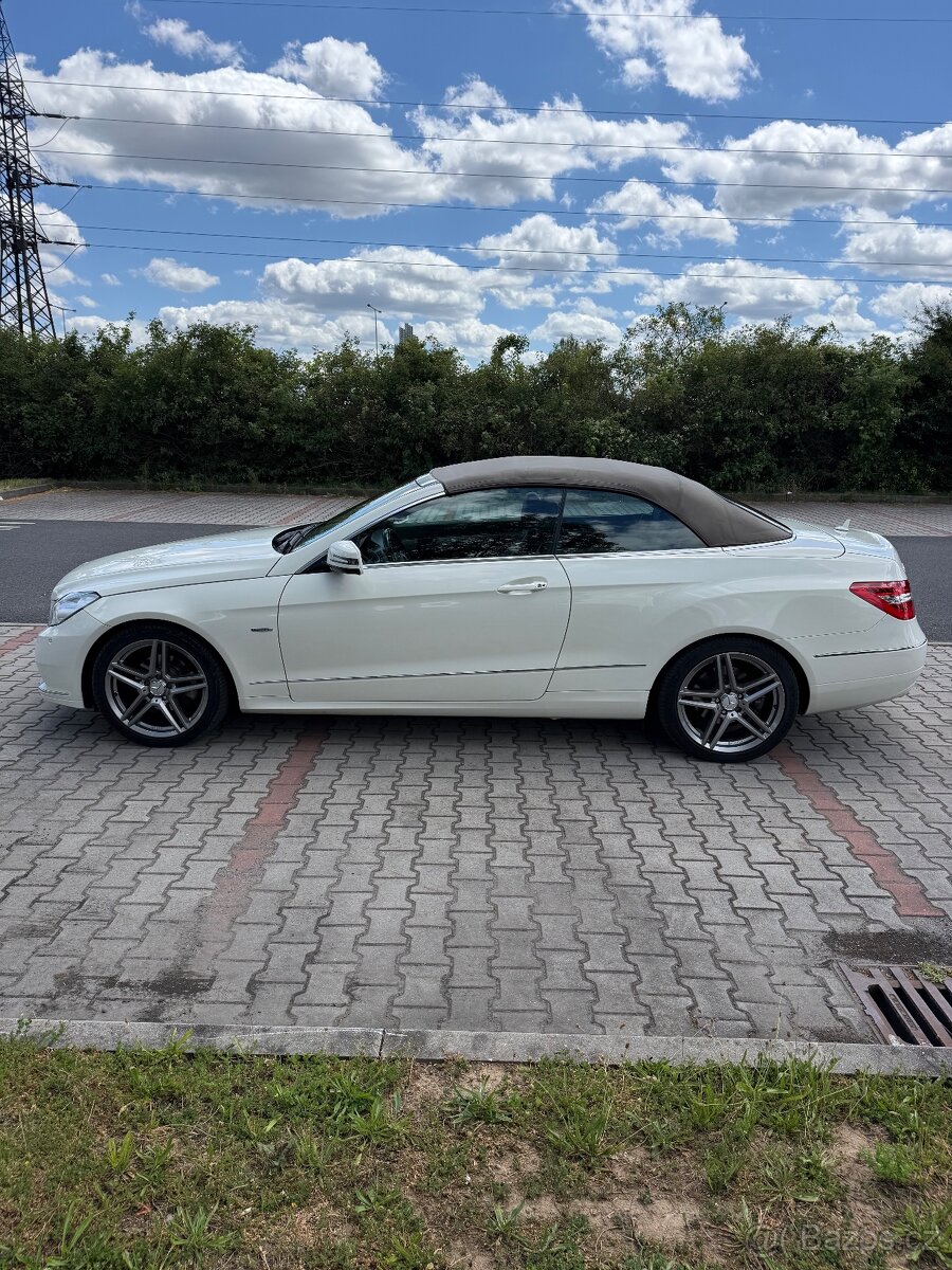 Mercedes 220CDI A207 cabrio - 7