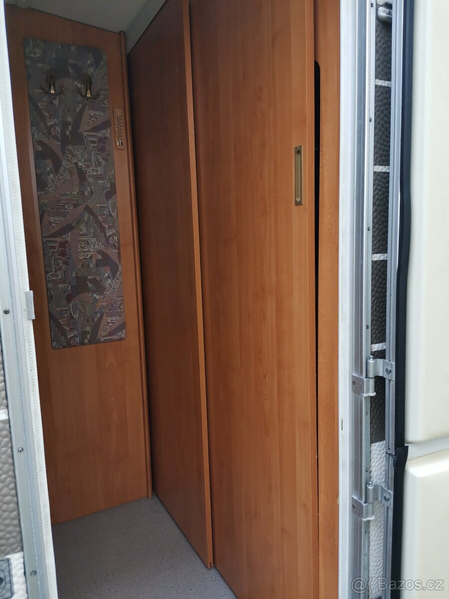 Hymer Eriba Nova 391 palandy a predstan - 7