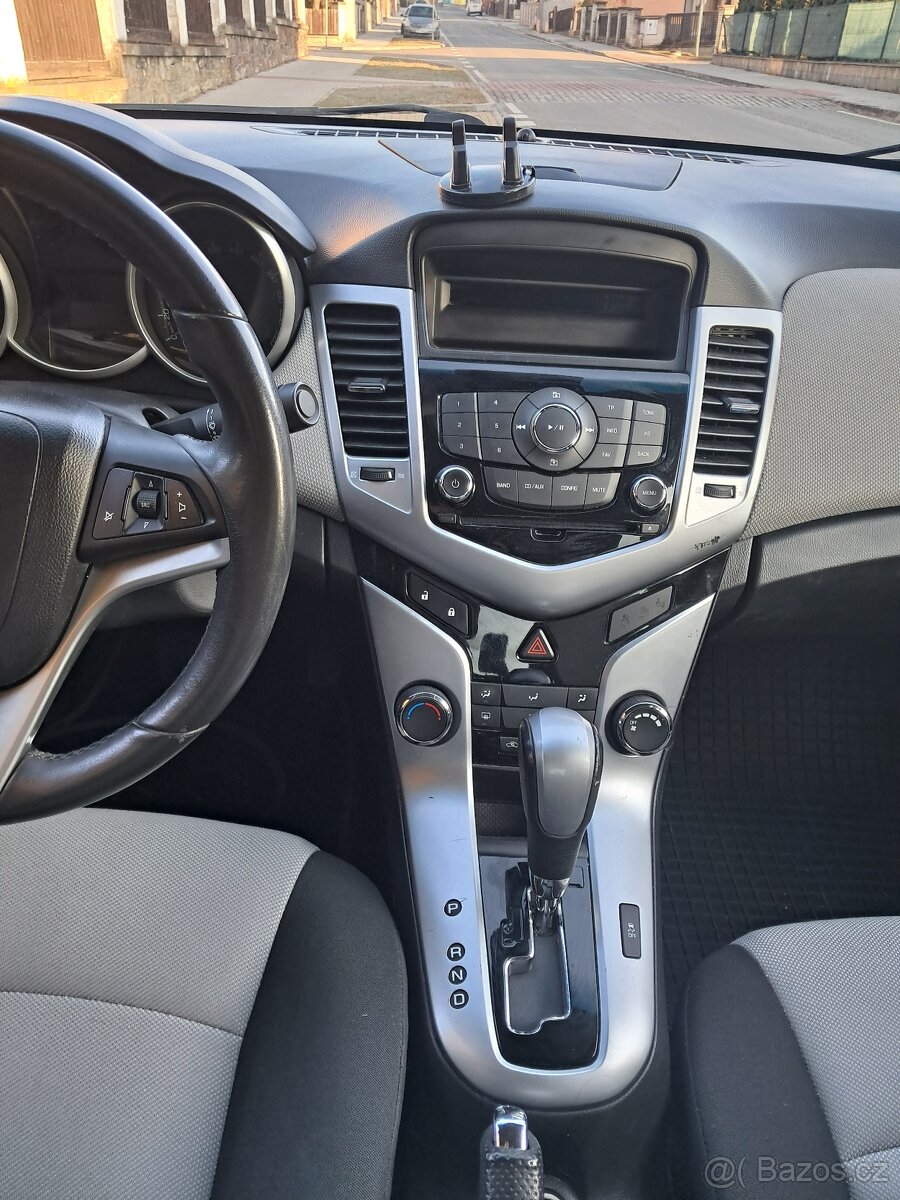 Chevrolet cruze automat, LPG - 7