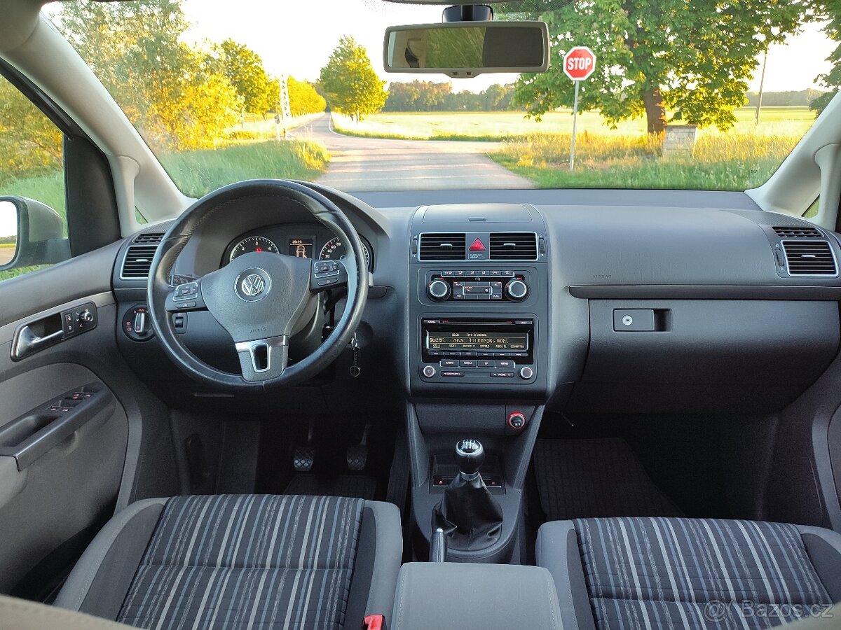 VW Touran Cross - 7