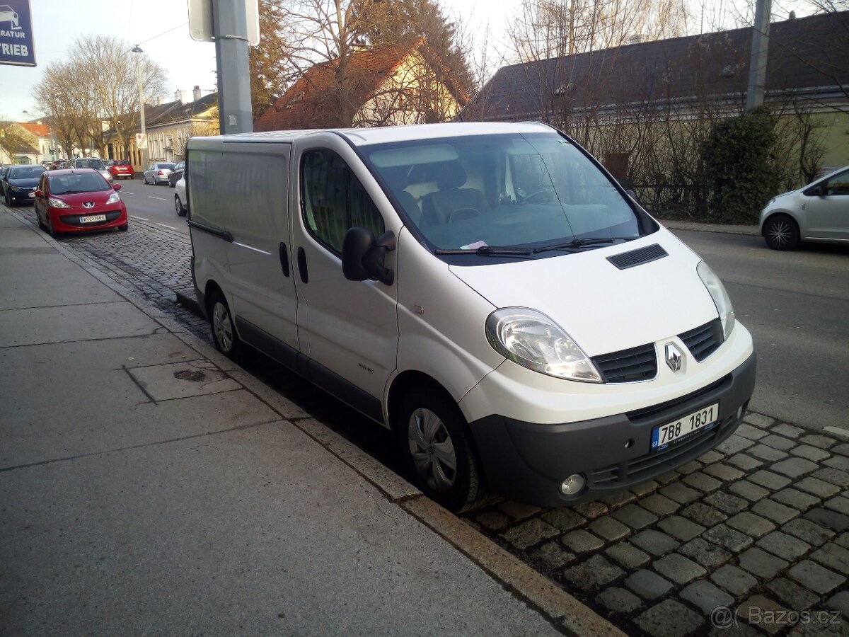 Renault Trafic 2.0 Tdci 84 Kw - 7