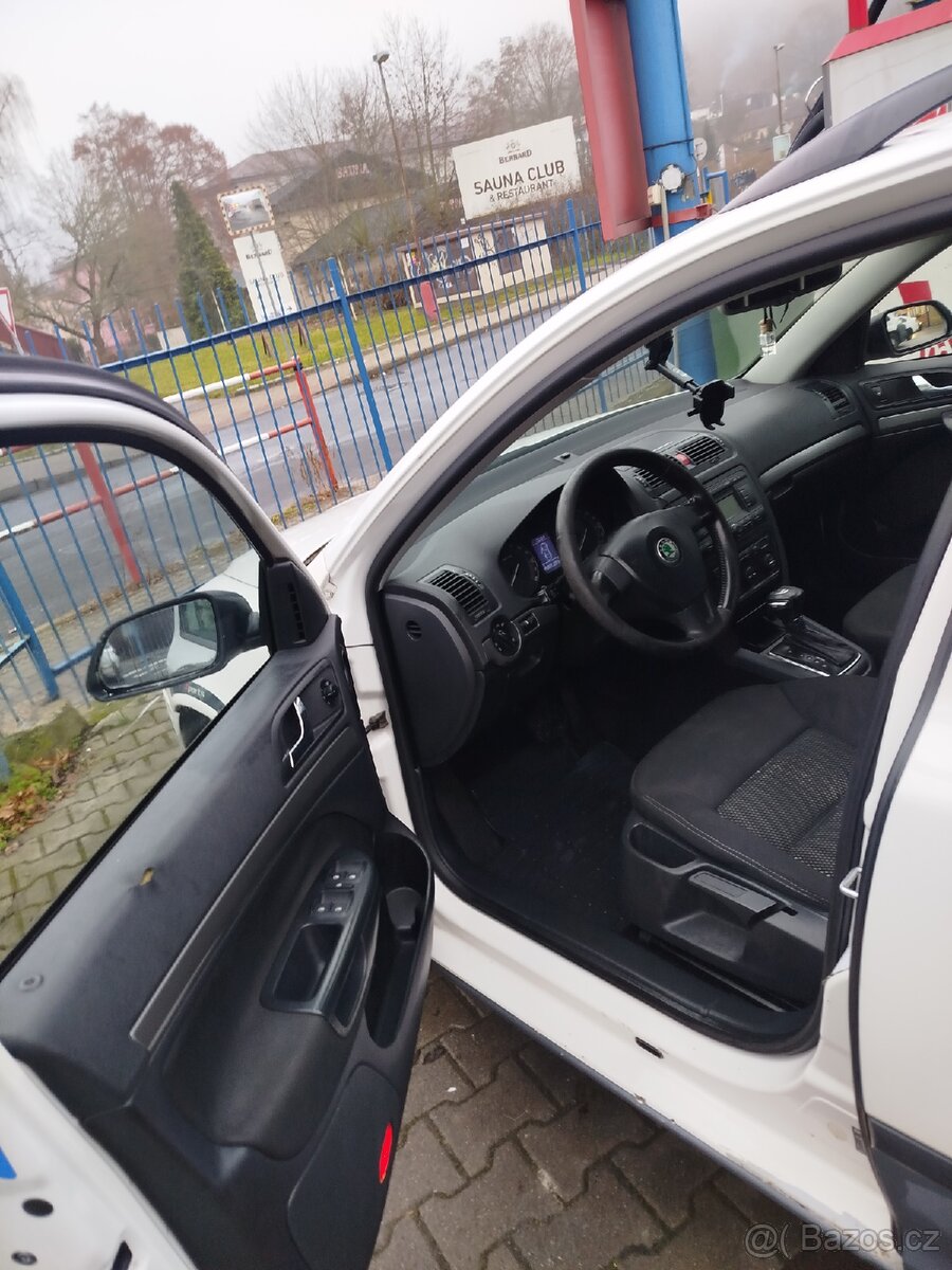 Škoda Octavia 2 103 kW automat - 7