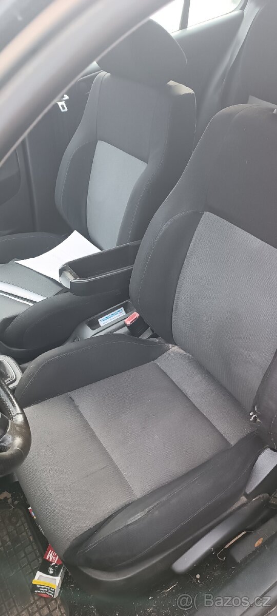 Prodám díly WV GOLF 4 TDI , motor ATD - 7