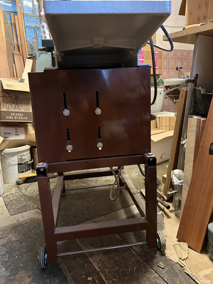 HOBLOVKA,SROVNÁVAČKA---30 cm - 7