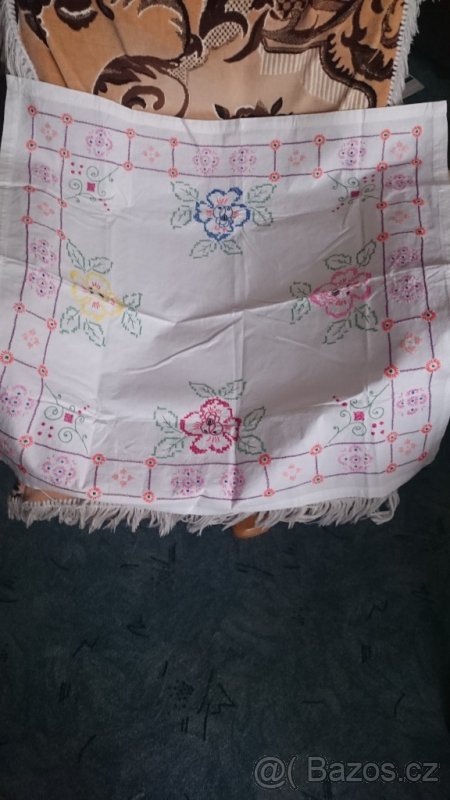 Vyšívané ubrusy. - 7