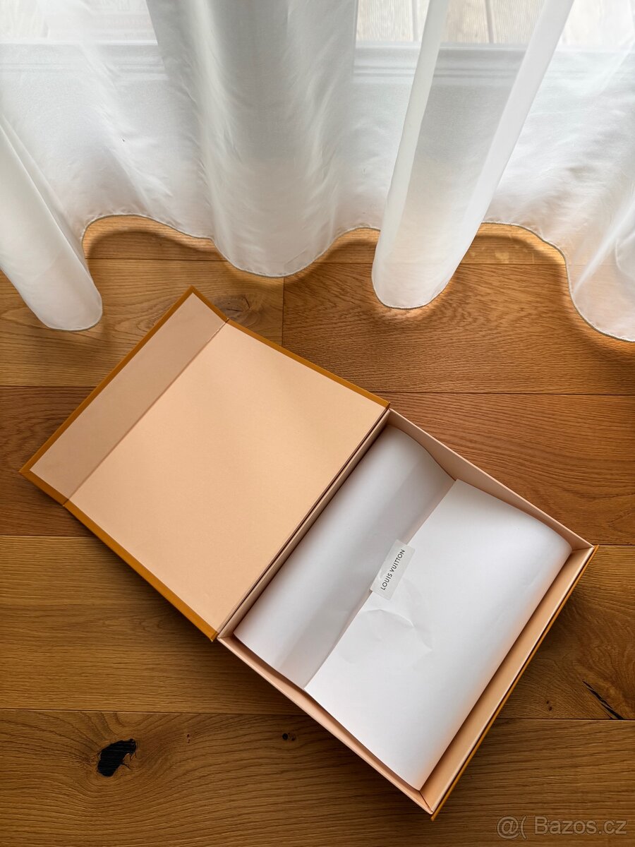 Louis Vuitton krabice a stuha. - 7