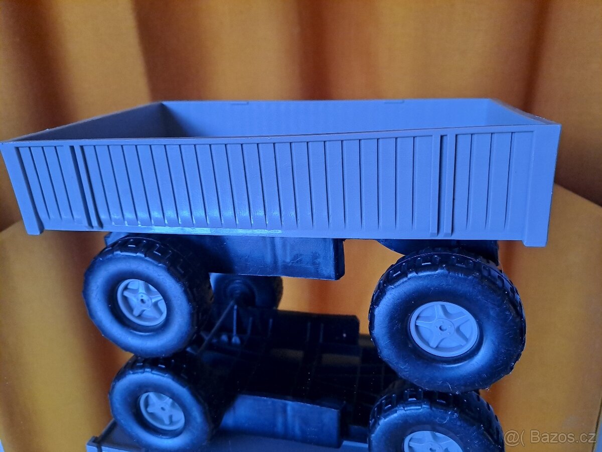 LIAZ s valníkem, Technoplast Chropyně - 7