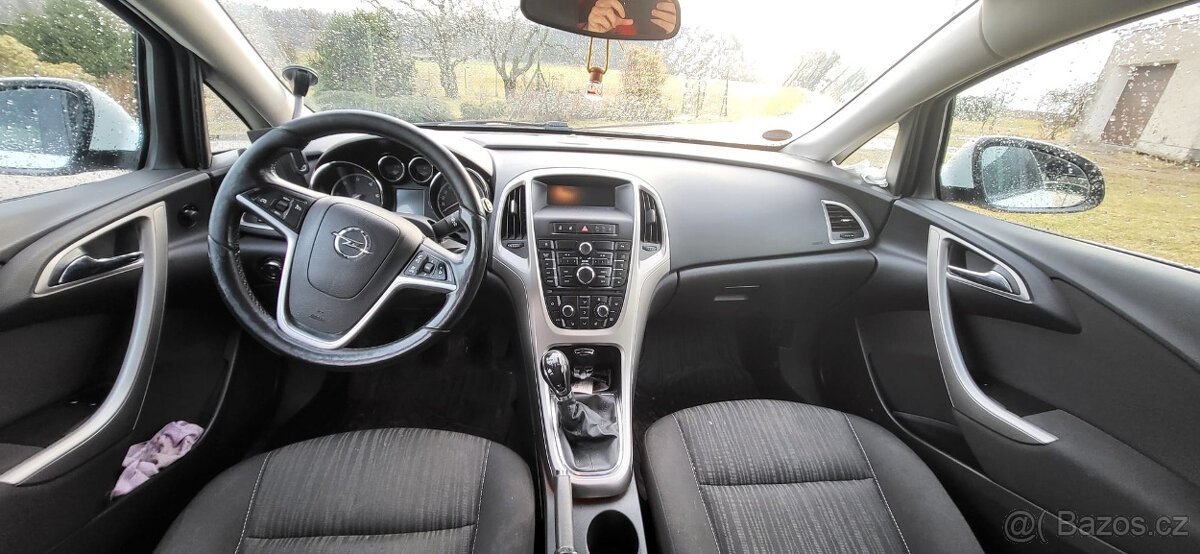 Opel Astra r.v. 2011 - 7