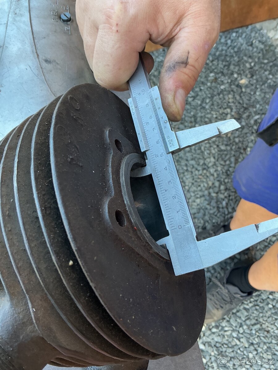 Prodám rozebraný motor Jawa ČZ 175/356 - 7