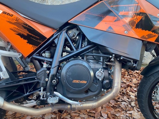 KTM 690 SM r.v. 2007 + náhradní motor - 7