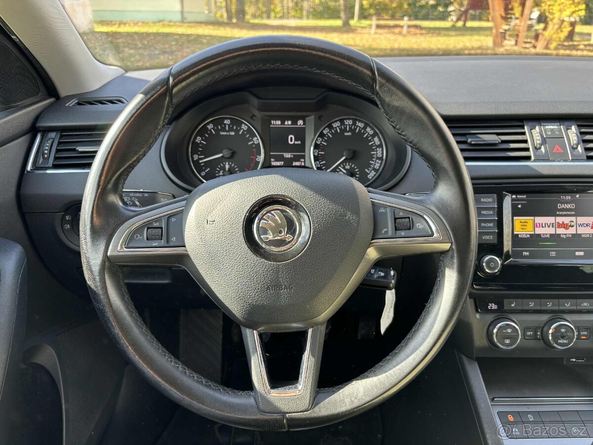 Škoda Octavia Combi 1.4 TSI 150k JOY - 7