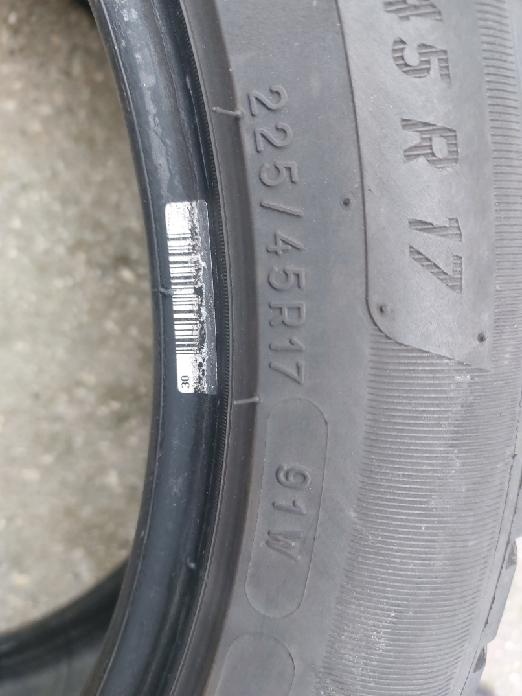 Michelin 225/45/17 - 7
