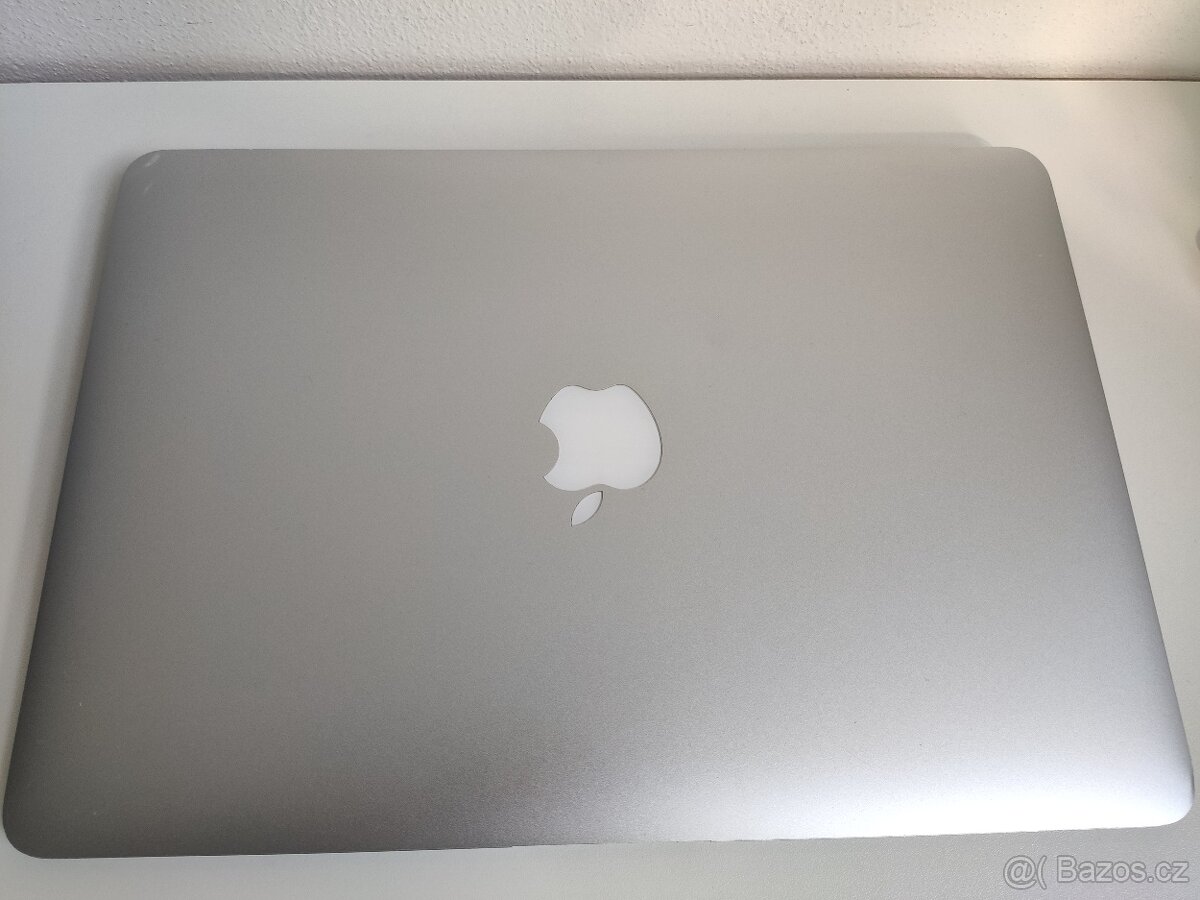 PRODÁNO- MacBook Air 13-inch, 2017-i5,8GB RAM,128GB úložiště - 7