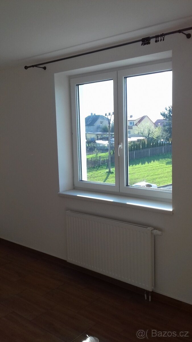 NOVÉ BYTY 1+KK,BEZ KAUCE,POUZE PRO 100%NEKUŘÁKY,PARKOVIŠTĚ - 7