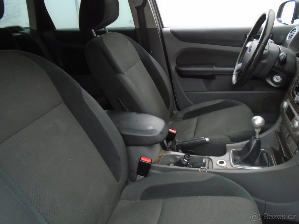 ford focus09 díly benzín - 7
