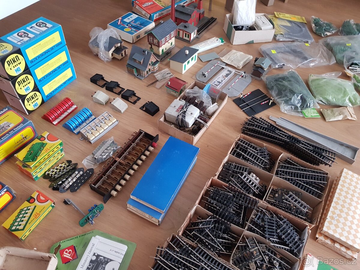 Mašinky, vláčky PIKO HO - 7