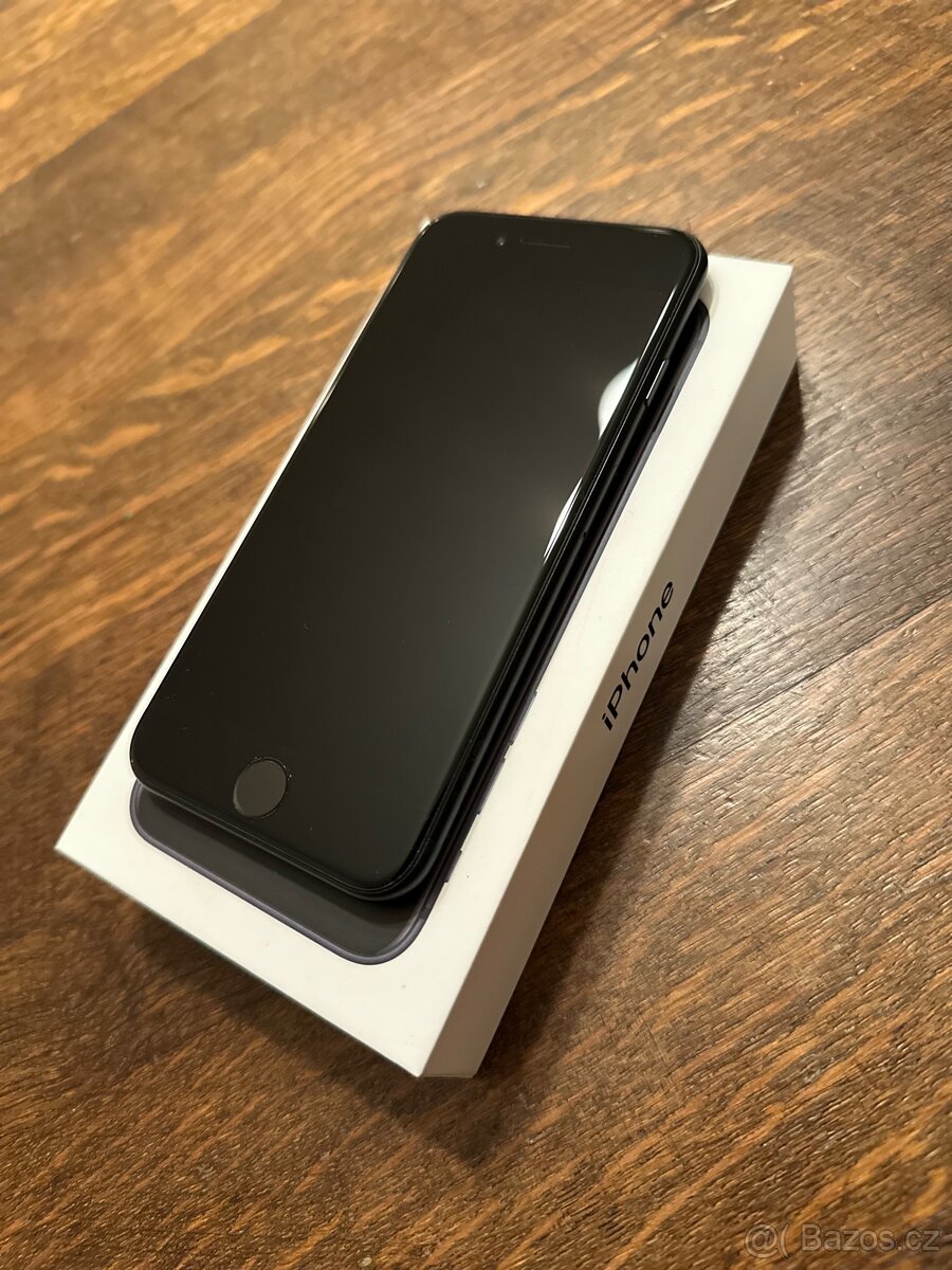 iPhone SE 2022 SE3 - 7