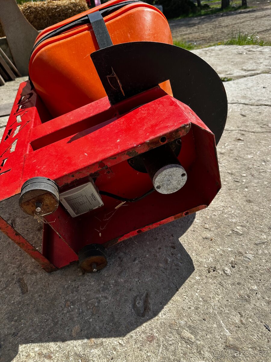 Secí stroj ZEFIR DEXWAL - 7