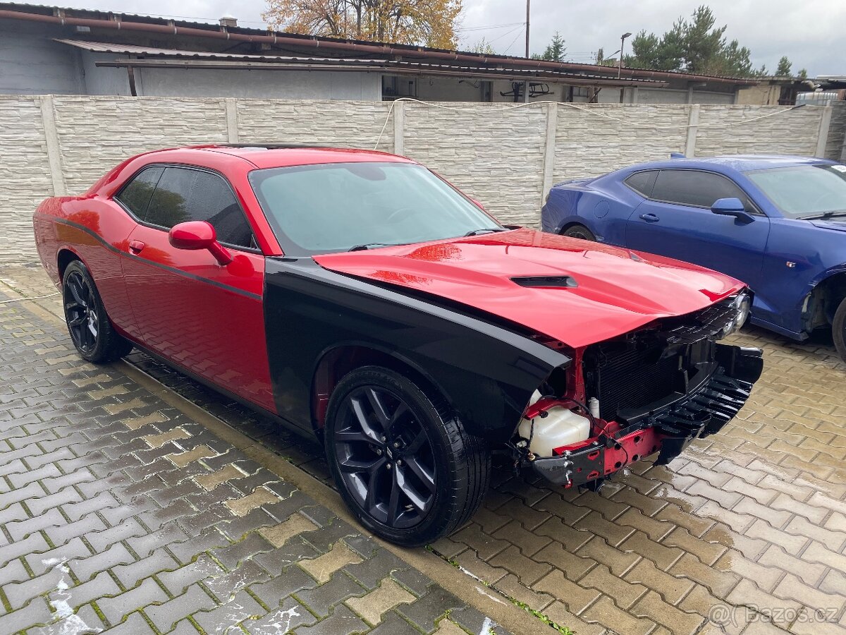 Dodge Challenger 3.6 dovuz USA startuje a jezdi - 7