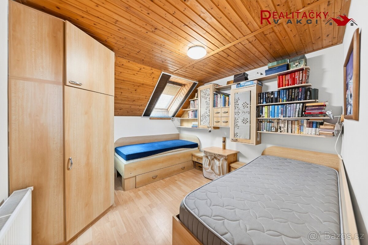 Rodinný dům s prostornou garáží, dílnou, vinným sklepem a vý - 7