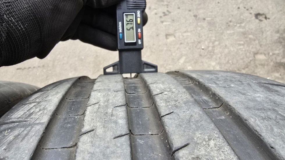 Letní pneu 245/35/20 Michelin - 7