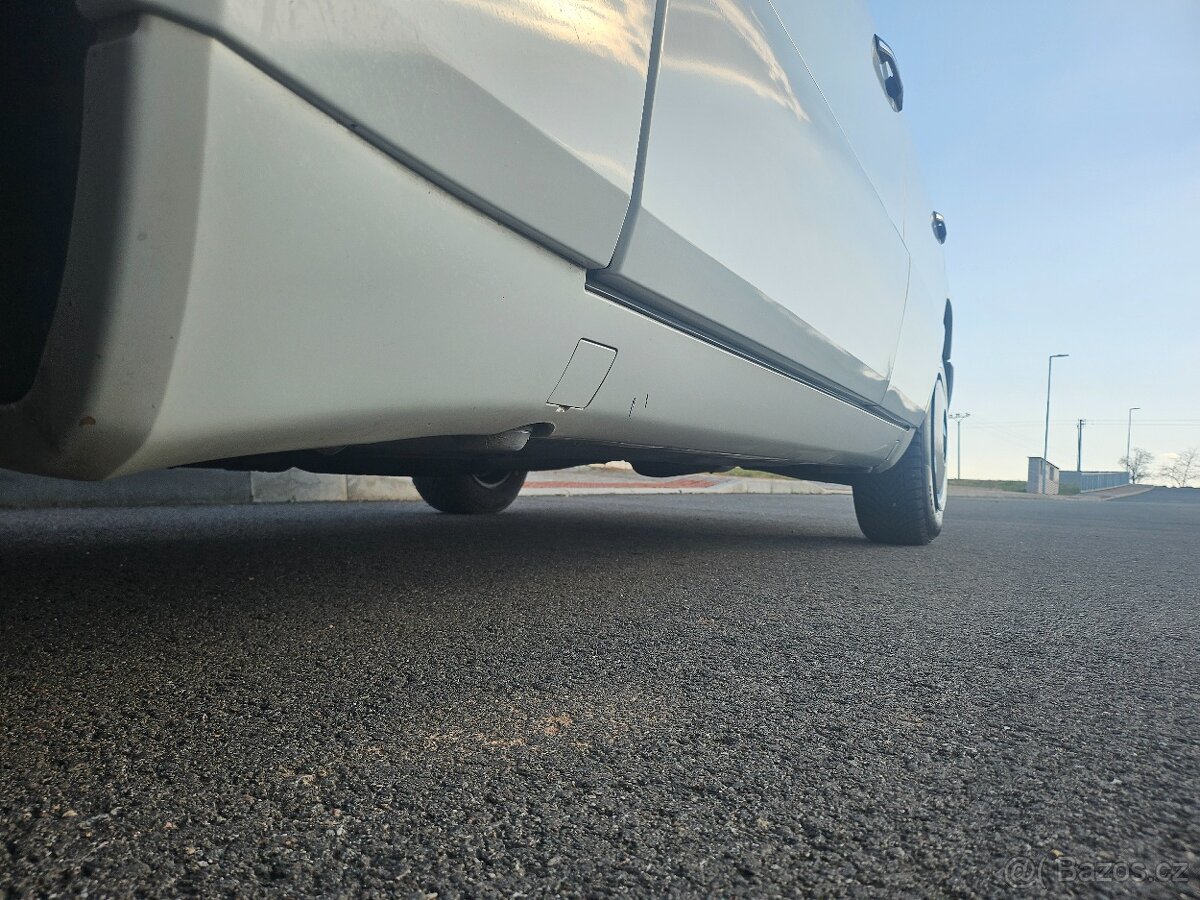 Mercedes-benz w124 - 7