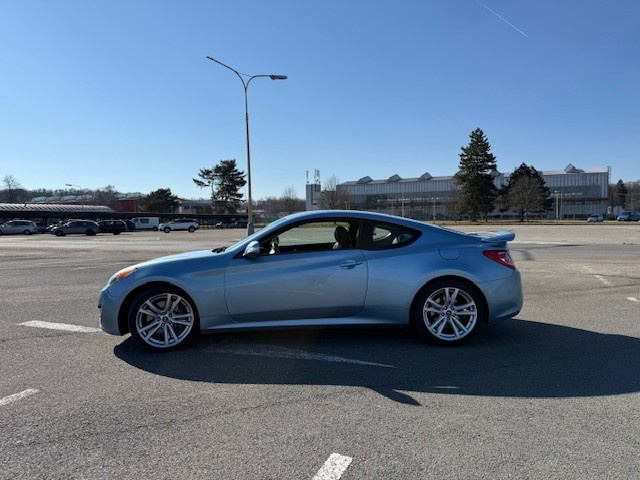 Hyundai Genesis Coupe V6 3,8i automat, 223kW - 7