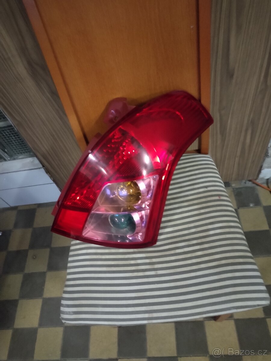 Suzuki SWIFT 2009 - 7